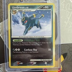 Umbreon Pokémon Card - Moonlight Veil